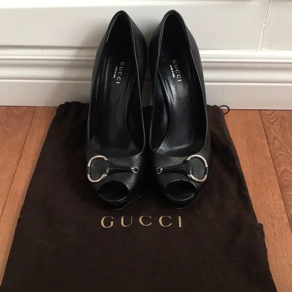 Gucci Shoes - Gucci Peep-Toe Black Leather Pumps